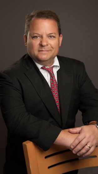 Randy-Guest-5205-Edit